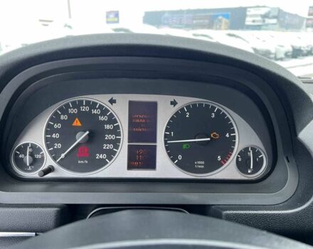 Чорний Мерседес Б-клас, об'ємом двигуна 2.1 л та пробігом 265 тис. км за 6990 $, фото 20 на Automoto.ua