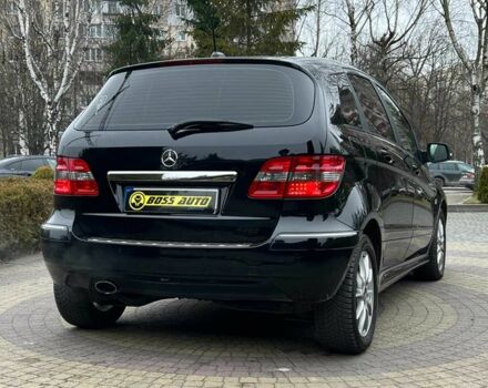 Черный Мерседес Б-класс, объемом двигателя 1.7 л и пробегом 142 тыс. км за 8999 $, фото 6 на Automoto.ua