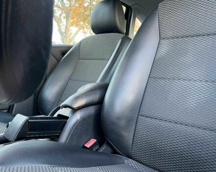 Мерседес Б-клас 2009 у Коломые на Automoto.ua Чорний Мерседес Б-клас, об'ємом двигуна 2 л та пробігом 218 тис. км за 7600 $, фото 18 на Automoto.ua