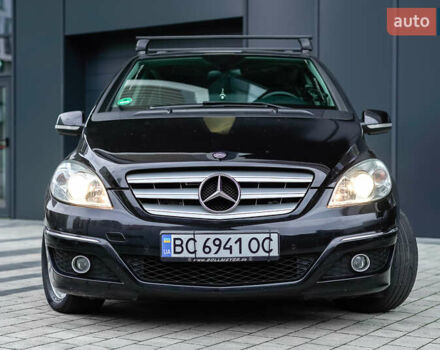 Мерседес Б-клас 2009 у Львові на Automoto.ua Чорний Мерседес Б-клас, об'ємом двигуна 1.99 л та пробігом 268 тис. км за 7583 $, фото 1 на Automoto.ua