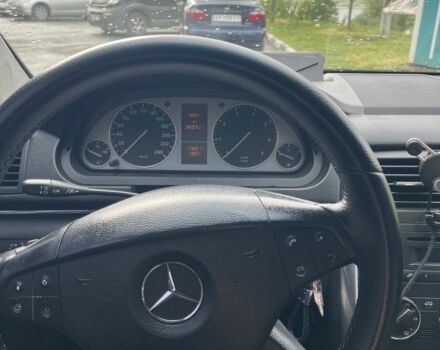 Черный Мерседес Б-класс, объемом двигателя 2 л и пробегом 300 тыс. км за 6500 $, фото 13 на Automoto.ua