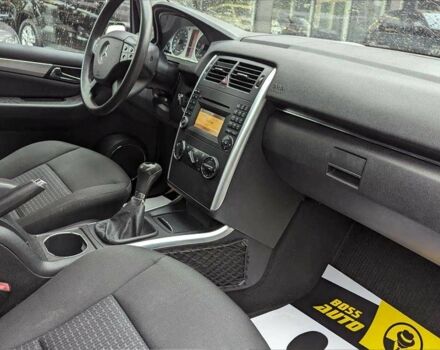 Черный Мерседес Б-класс, объемом двигателя 2 л и пробегом 230 тыс. км за 6600 $, фото 15 на Automoto.ua