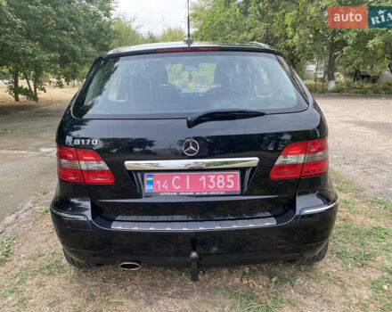 Черный Мерседес Б-класс, объемом двигателя 1.7 л и пробегом 204 тыс. км за 8300 $, фото 3 на Automoto.ua