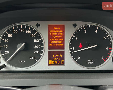 Черный Мерседес Б-класс, объемом двигателя 1.7 л и пробегом 142 тыс. км за 8999 $, фото 12 на Automoto.ua