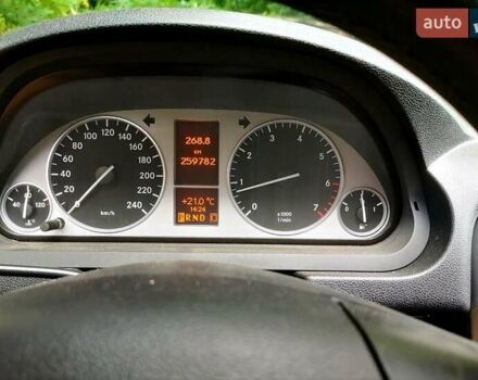 Чорний Мерседес Б-клас, об'ємом двигуна 2 л та пробігом 250 тис. км за 7800 $, фото 11 на Automoto.ua