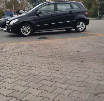 Чорний Мерседес Б-клас, об'ємом двигуна 1.5 л та пробігом 230 тис. км за 7500 $, фото 13 на Automoto.ua