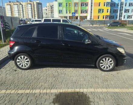 Черный Мерседес Б-класс, объемом двигателя 1.7 л и пробегом 103 тыс. км за 7500 $, фото 5 на Automoto.ua