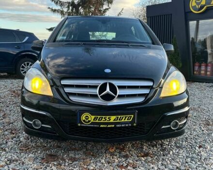 Мерседес Б-клас 2009 у Коломые на Automoto.ua Чорний Мерседес Б-клас, об'ємом двигуна 2 л та пробігом 218 тис. км за 7600 $, фото 2 на Automoto.ua