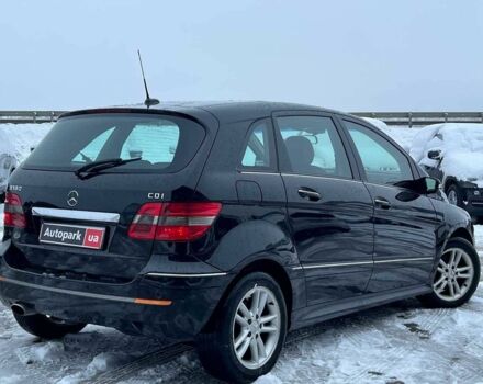 Чорний Мерседес Б-клас, об'ємом двигуна 2.1 л та пробігом 265 тис. км за 6990 $, фото 7 на Automoto.ua
