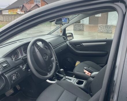 Чорний Мерседес Б-клас, об'ємом двигуна 1.7 л та пробігом 278 тис. км за 7600 $, фото 4 на Automoto.ua