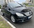 Черный Мерседес Б-класс, объемом двигателя 2 л и пробегом 300 тыс. км за 7500 $, фото 3 на Automoto.ua