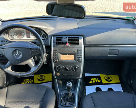 Чорний Мерседес Б-клас, об'ємом двигуна 1.7 л та пробігом 215 тис. км за 7650 $, фото 16 на Automoto.ua