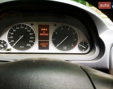 Чорний Мерседес Б-клас, об'ємом двигуна 2 л та пробігом 250 тис. км за 7800 $, фото 9 на Automoto.ua