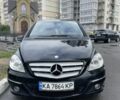 Черный Мерседес Б-класс, объемом двигателя 2 л и пробегом 300 тыс. км за 6500 $, фото 2 на Automoto.ua