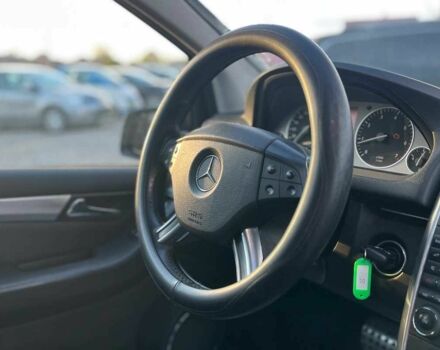 Мерседес Б-клас 2009 у Коломые на Automoto.ua Чорний Мерседес Б-клас, об'ємом двигуна 2 л та пробігом 218 тис. км за 7600 $, фото 16 на Automoto.ua