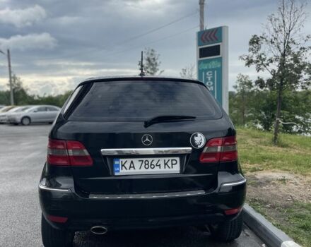 Черный Мерседес Б-класс, объемом двигателя 2 л и пробегом 300 тыс. км за 7500 $, фото 6 на Automoto.ua