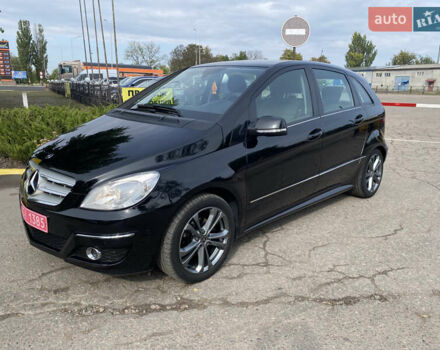 Черный Мерседес Б-класс, объемом двигателя 1.7 л и пробегом 204 тыс. км за 8300 $, фото 30 на Automoto.ua