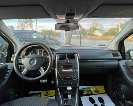 Мерседес Б-клас 2009 у Коломые на Automoto.ua Чорний Мерседес Б-клас, об'ємом двигуна 2 л та пробігом 218 тис. км за 7600 $, фото 8 на Automoto.ua