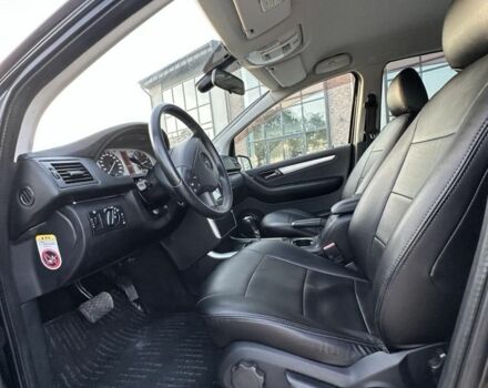 Чорний Мерседес Б-клас, об'ємом двигуна 1.7 л та пробігом 3 тис. км за 8000 $, фото 4 на Automoto.ua