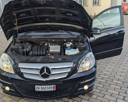 Чорний Мерседес Б-клас, об'ємом двигуна 1.7 л та пробігом 249 тис. км за 8500 $, фото 8 на Automoto.ua