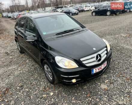 Чорний Мерседес Б-клас, об'ємом двигуна 1.7 л та пробігом 210 тис. км за 8200 $, фото 24 на Automoto.ua