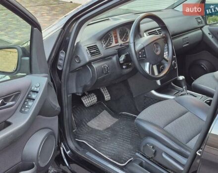 Черный Мерседес Б-класс, объемом двигателя 1.8 л и пробегом 70 тыс. км за 7999 $, фото 25 на Automoto.ua