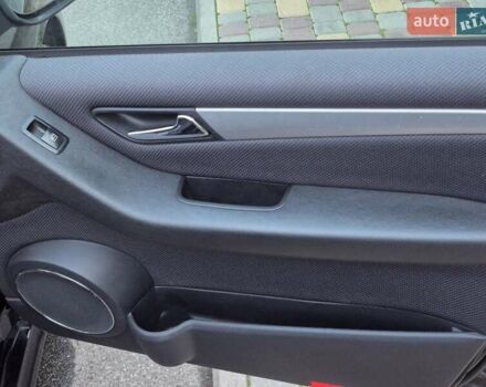 Черный Мерседес Б-класс, объемом двигателя 1.8 л и пробегом 70 тыс. км за 7999 $, фото 33 на Automoto.ua