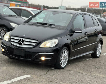 Чорний Мерседес Б-клас, об'ємом двигуна 1.7 л та пробігом 41 тис. км за 8800 $, фото 2 на Automoto.ua