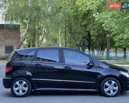 Черный Мерседес Б-класс, объемом двигателя 2 л и пробегом 238 тыс. км за 8350 $, фото 15 на Automoto.ua