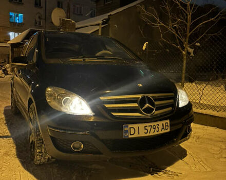 Чорний Мерседес Б-клас, об'ємом двигуна 1.7 л та пробігом 109 тис. км за 8750 $, фото 1 на Automoto.ua