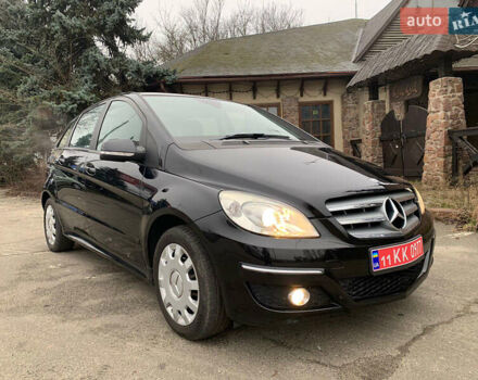 Черный Мерседес Б-класс, объемом двигателя 1.7 л и пробегом 76 тыс. км за 8600 $, фото 6 на Automoto.ua