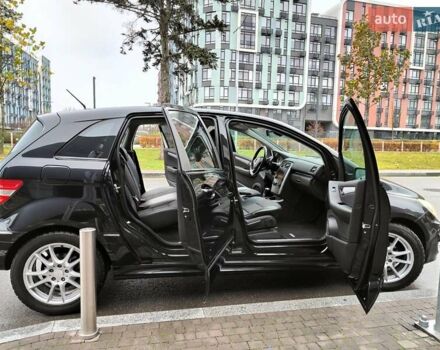 Черный Мерседес Б-класс, объемом двигателя 1.7 л и пробегом 117 тыс. км за 7490 $, фото 26 на Automoto.ua