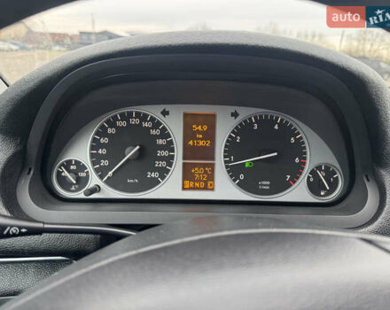 Чорний Мерседес Б-клас, об'ємом двигуна 1.7 л та пробігом 41 тис. км за 8800 $, фото 9 на Automoto.ua