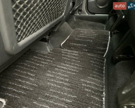 Черный Мерседес Б-класс, объемом двигателя 1.7 л и пробегом 76 тыс. км за 8600 $, фото 24 на Automoto.ua