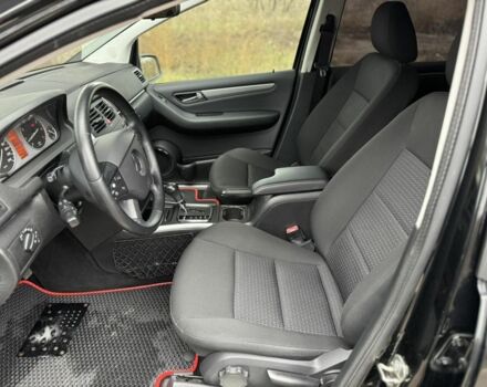 Черный Мерседес Б-класс, объемом двигателя 1.7 л и пробегом 77 тыс. км за 7600 $, фото 6 на Automoto.ua