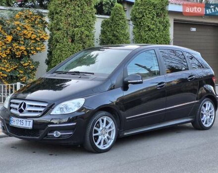 Черный Мерседес Б-класс, объемом двигателя 1.8 л и пробегом 70 тыс. км за 7999 $, фото 3 на Automoto.ua