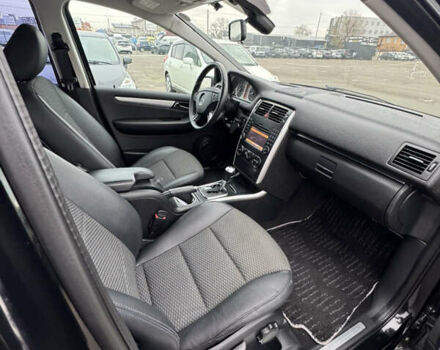 Чорний Мерседес Б-клас, об'ємом двигуна 1.7 л та пробігом 41 тис. км за 8800 $, фото 14 на Automoto.ua