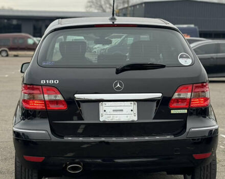 Чорний Мерседес Б-клас, об'ємом двигуна 1.7 л та пробігом 41 тис. км за 8800 $, фото 8 на Automoto.ua