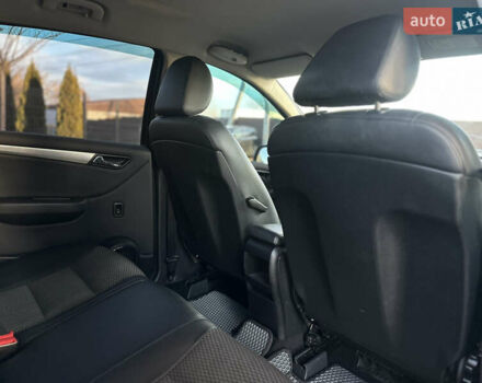 Черный Мерседес Б-класс, объемом двигателя 1.5 л и пробегом 222 тыс. км за 8200 $, фото 42 на Automoto.ua