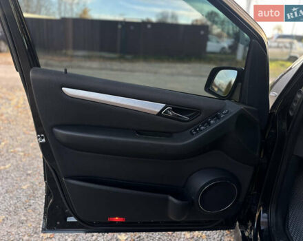 Черный Мерседес Б-класс, объемом двигателя 1.5 л и пробегом 222 тыс. км за 8200 $, фото 22 на Automoto.ua