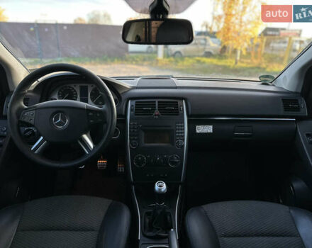 Черный Мерседес Б-класс, объемом двигателя 1.5 л и пробегом 222 тыс. км за 8200 $, фото 52 на Automoto.ua