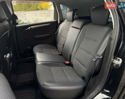 Мерседес Б-класс 2010 в Киеве на Automoto.ua Черный Мерседес Б-класс, объемом двигателя 1.7 л и пробегом 85 тыс. км за 9190 $, фото 11 на Automoto.ua