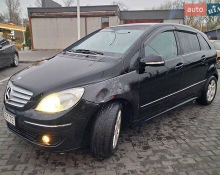 Чорний Мерседес Б-клас, об'ємом двигуна 1.7 л та пробігом 70 тис. км за 7300 $, фото 8 на Automoto.ua