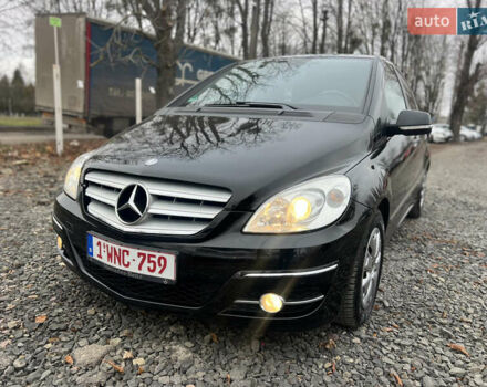 Чорний Мерседес Б-клас, об'ємом двигуна 1.7 л та пробігом 210 тис. км за 8200 $, фото 27 на Automoto.ua