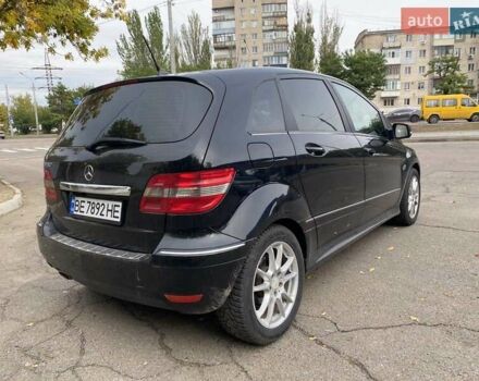 Чорний Мерседес Б-клас, об'ємом двигуна 1.7 л та пробігом 101 тис. км за 8200 $, фото 7 на Automoto.ua