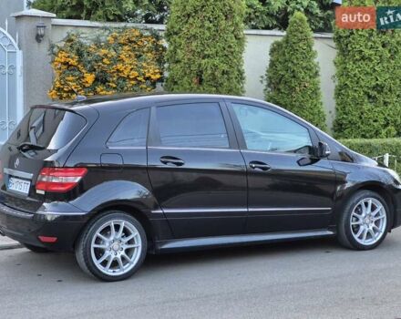 Черный Мерседес Б-класс, объемом двигателя 1.8 л и пробегом 70 тыс. км за 7999 $, фото 11 на Automoto.ua
