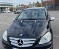 Мерседес Б-клас 2010 у Києві на Automoto.ua Чорний Мерседес Б-клас, об'ємом двигуна 1.7 л та пробігом 84 тис. км за 9800 $, фото 1 на Automoto.ua