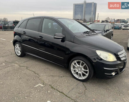 Чорний Мерседес Б-клас, об'ємом двигуна 1.7 л та пробігом 41 тис. км за 8800 $, фото 4 на Automoto.ua