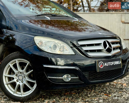 Мерседес Б-класс 2010 в Киеве на Automoto.ua Черный Мерседес Б-класс, объемом двигателя 1.7 л и пробегом 85 тыс. км за 9190 $, фото 2 на Automoto.ua
