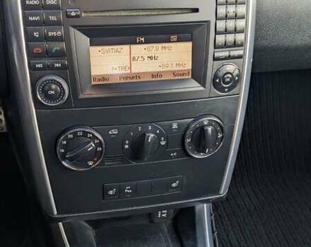 Чорний Мерседес Б-клас, об'ємом двигуна 1.7 л та пробігом 249 тис. км за 8500 $, фото 14 на Automoto.ua